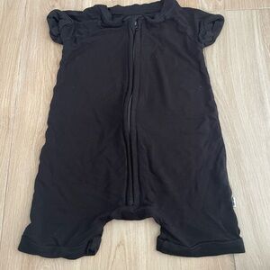 Little sleppies black zippy